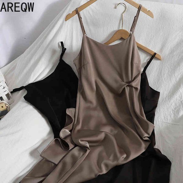 korean version of the gentle satin sling spring and summer thin solid-colored bottomed long female tide 210507, Black;gray
korean version of the gentle satin sling spring and summer thin solid-colored bottomed long female tide 210507, Black;gray