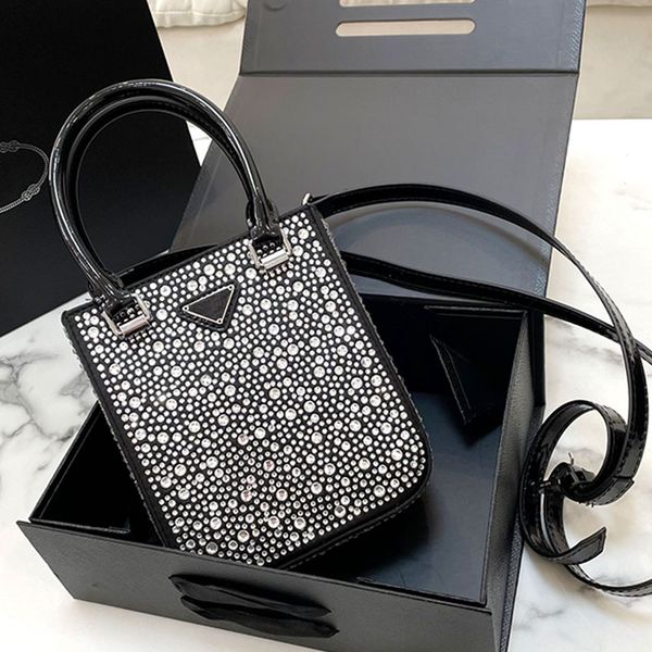 2022mini tote bag women handbag purse crossbody bags fashion letter crystal embellished satin handbags shoulder purse lady bling
2022mini tote bag women handbag purse crossbody bags fashion letter crystal embellished satin handbags shoulder purse lady bling