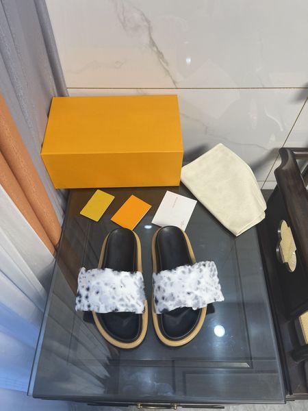 women slippers slip on plush ladies platform waterproof winter female slipper fashion flipflop home shoes woman solid footwear 1216, Black
women slippers slip on plush ladies platform waterproof winter female slipper fashion flipflop home shoes woman solid footwear 1216, Black