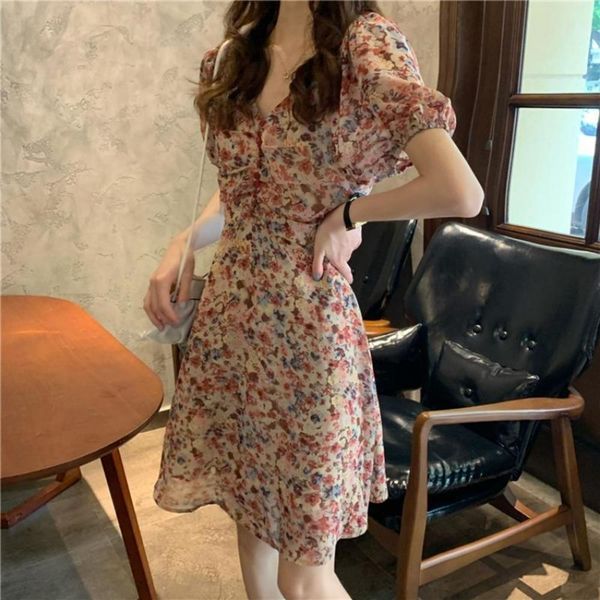 floral skirt french v-neck bubble sleeve platycodon first love small chiffon dress, Black;gray
floral skirt french v-neck bubble sleeve platycodon first love small chiffon dress, Black;gray