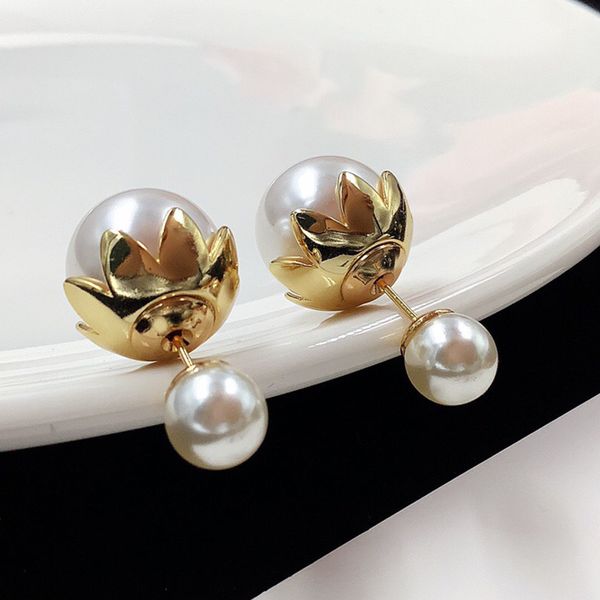 (high-quality) di double-sided big beckham pearl s925 silver needle korea earrings allergic fashion earrings., Golden;silver
(high-quality) di double-sided big beckham pearl s925 silver needle korea earrings allergic fashion earrings., Golden;silver