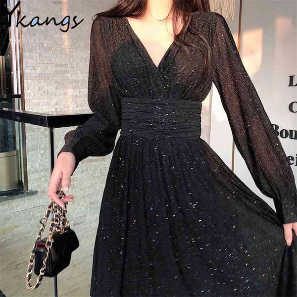 plus size pleated long dresses women shining deep v-neck design autumn female elegant lantern sleeve party vestito 210421, White
plus size pleated long dresses women shining deep v-neck design autumn female elegant lantern sleeve party vestito 210421, White