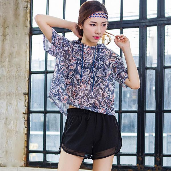 two piece dress 2021 summer running suit women's lady fitness three-piece loose printed shorts professional vest women joggers sets, White
two piece dress 2021 summer running suit women's lady fitness three-piece loose printed shorts professional vest women joggers sets, White