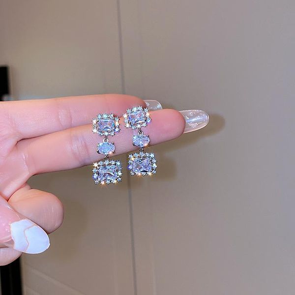 dangle & chandelier 2021 arrival sparkling square zircon small earrings for women rhinestone inlaid piercing party jewelry, Silver
dangle & chandelier 2021 arrival sparkling square zircon small earrings for women rhinestone inlaid piercing party jewelry, Silver