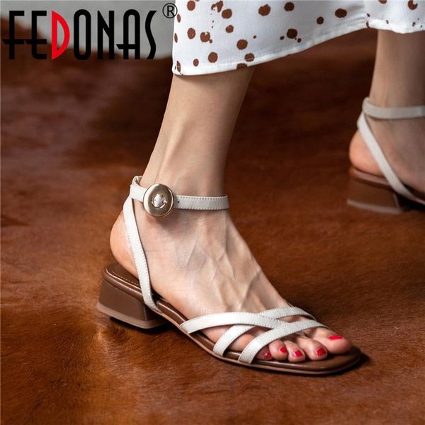 fashion heels 2021 summer est buttoned sandals vintage thick pumps women wedding office lady shoes woman, Black
fashion heels 2021 summer est buttoned sandals vintage thick pumps women wedding office lady shoes woman, Black