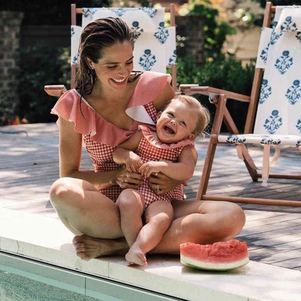 women's swimwear mother daughter swimsuit ruffle mommy and me plaid print bathing suit bather family matching clothes 79, White;black
women's swimwear mother daughter swimsuit ruffle mommy and me plaid print bathing suit bather family matching clothes 79, White;black