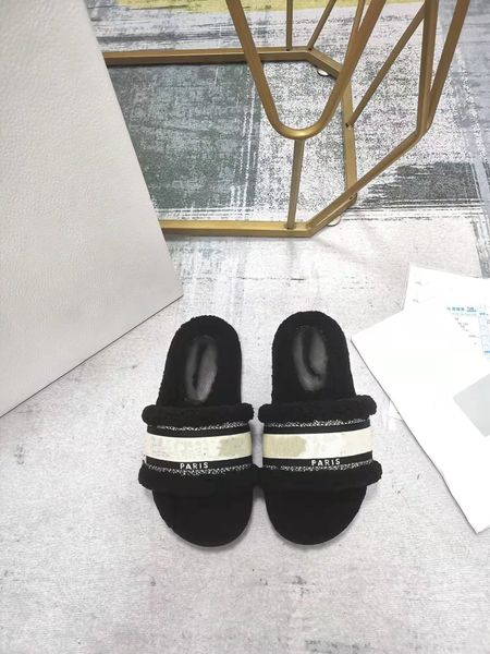 retro classic 2022 early spring slippers fashion leisure women wool sandals selling slipper woman slipperss shoes autumn winter slides sanda, Black
retro classic 2022 early spring slippers fashion leisure women wool sandals selling slipper woman slipperss shoes autumn winter slides sanda, Black