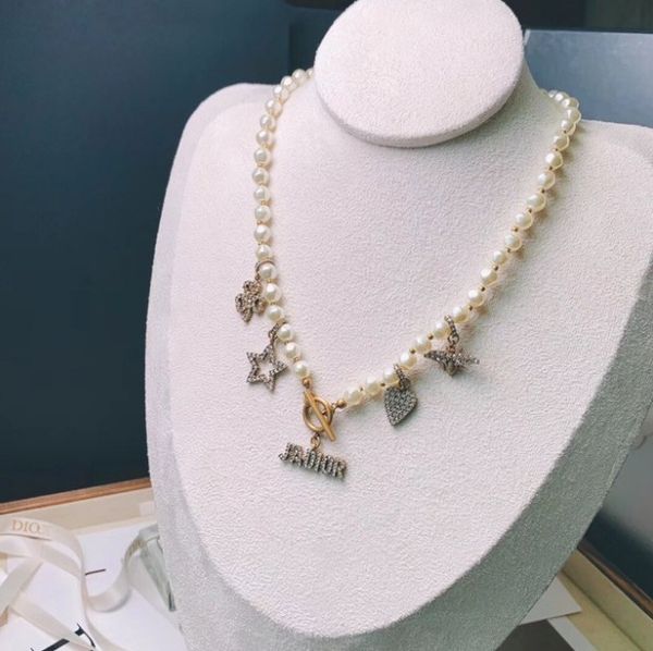 d family 21 letters pearl necklace young opposite baroque clavicle women fashion design, Silver
d family 21 letters pearl necklace young opposite baroque clavicle women fashion design, Silver