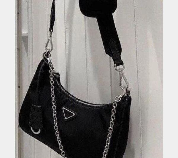 2021 shoulder bags handbags crossbody bag heart-shaped decoration tarpaulin nylon wallet wholesale
2021 shoulder bags handbags crossbody bag heart-shaped decoration tarpaulin nylon wallet wholesale