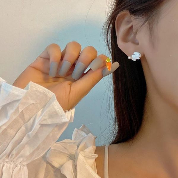 stud fashion creative radish earrings contracted asymmetric women party present, Golden;silver
stud fashion creative radish earrings contracted asymmetric women party present, Golden;silver