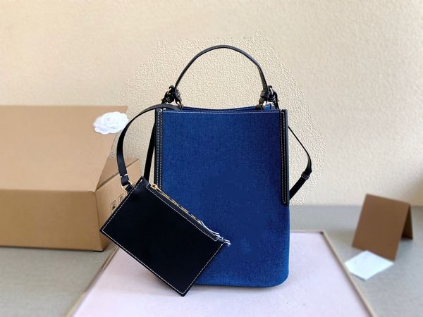 luxurys designers bags handbag womon designer fashion factory footwear crossbody bag cowboy series of retro chic tannins for four seasons st
luxurys designers bags handbag womon designer fashion factory footwear crossbody bag cowboy series of retro chic tannins for four seasons st