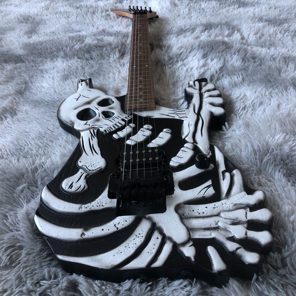 black hardware electric guitar china custom shop made beautiful and wonderful rose wood fingerboard
black hardware electric guitar china custom shop made beautiful and wonderful rose wood fingerboard