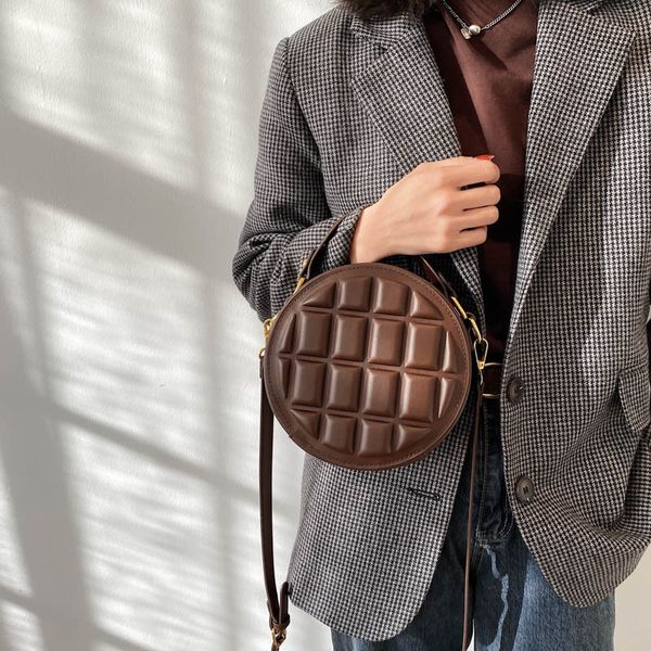 chocolate round shoulder tote bag luxury designer handbag clucth purses brown crossbody bags for women messenger evening bag
chocolate round shoulder tote bag luxury designer handbag clucth purses brown crossbody bags for women messenger evening bag