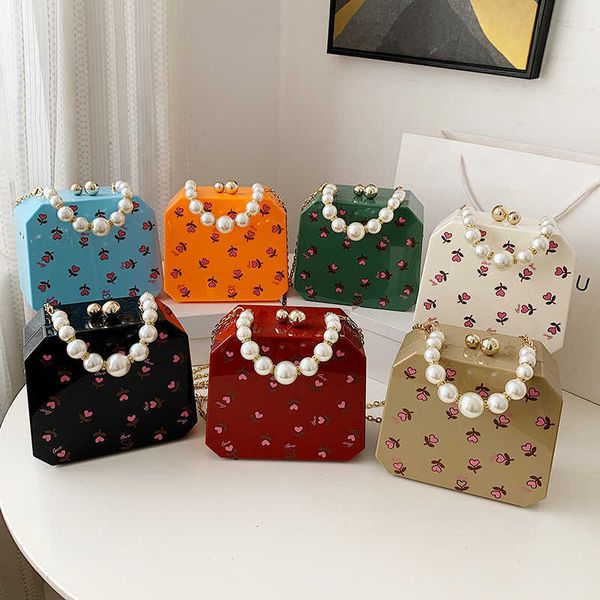 cute flower pattern box ladies handbag fashion acrylic purse for women pearl wristband party clutch chian shoulder bag wedding c0601
cute flower pattern box ladies handbag fashion acrylic purse for women pearl wristband party clutch chian shoulder bag wedding c0601
