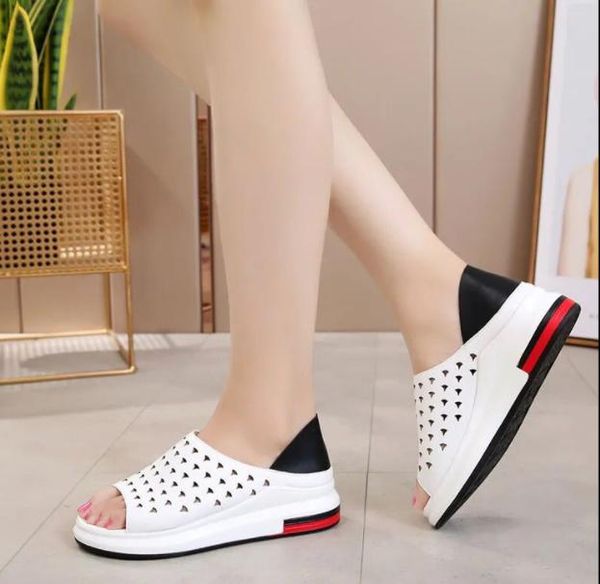 fashion peep-toe beach thick sole shoes women casual sandals flip flops female slipper pu hollow ladies wedger platform, Black
fashion peep-toe beach thick sole shoes women casual sandals flip flops female slipper pu hollow ladies wedger platform, Black