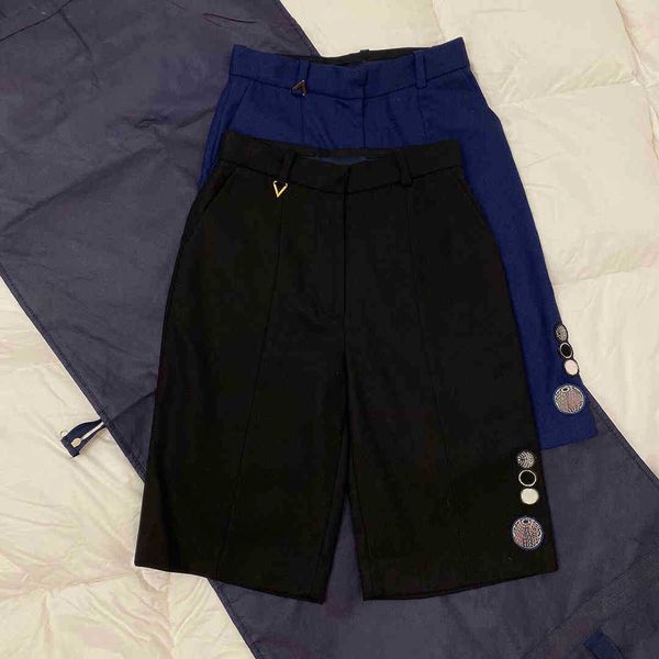 women's pants & capris capris high-end luxury runway design knee length casual trousers women solid color badge patched zipper high wai, Black;white
women's pants & capris capris high-end luxury runway design knee length casual trousers women solid color badge patched zipper high wai, Black;white