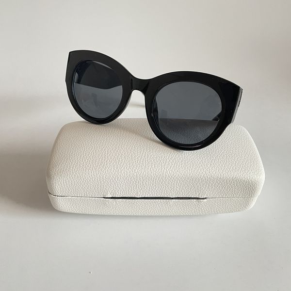 luxury sunglasses for women uv protection eyewear ladies designer driving sun glasses with box and packaging, White;black
luxury sunglasses for women uv protection eyewear ladies designer driving sun glasses with box and packaging, White;black