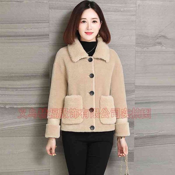 new korean women's short lamb cashmere coat leisure sheep shearing composite one turn wool collar fur wear, Black
new korean women's short lamb cashmere coat leisure sheep shearing composite one turn wool collar fur wear, Black