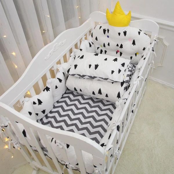 9pcs cotton born crib bedding set, crown baby cot bed linen kit (bumpers+bedsheet+quilt+pillow+filler) sets
9pcs cotton born crib bedding set, crown baby cot bed linen kit (bumpers+bedsheet+quilt+pillow+filler) sets