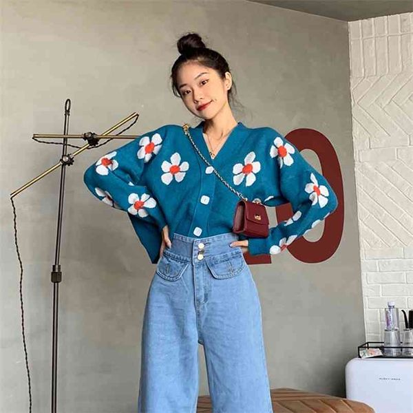 spring autumn women's cardigan hong kong style retro flower knitted long sleeve wild short sweaters gx741 210507, White;black
spring autumn women's cardigan hong kong style retro flower knitted long sleeve wild short sweaters gx741 210507, White;black