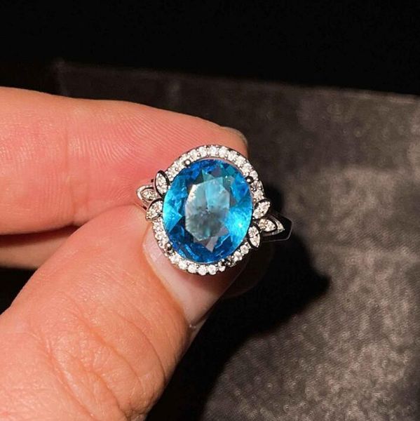 wedding rings blue shiny round rhinestone ring elegant women classic finger accessories, Slivery;golden
wedding rings blue shiny round rhinestone ring elegant women classic finger accessories, Slivery;golden