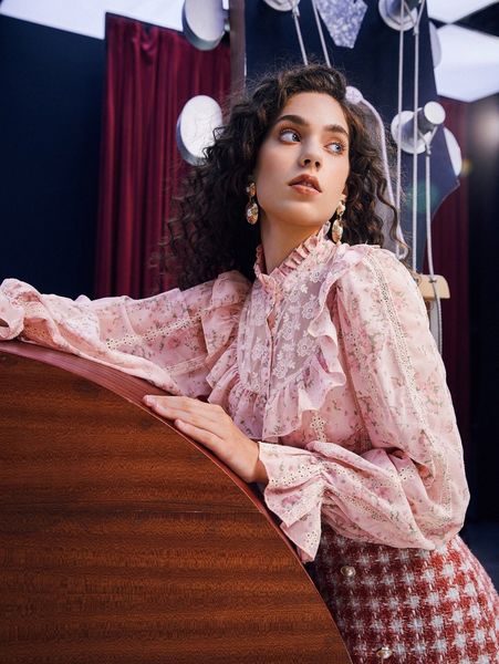 floral print embroidery ruffle trim flounce sleeve button front blouse g1ia#, White
floral print embroidery ruffle trim flounce sleeve button front blouse g1ia#, White