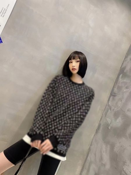 brand hoodie family's 2021 early autumn strong attack on old flower knitted top, Black
brand hoodie family's 2021 early autumn strong attack on old flower knitted top, Black