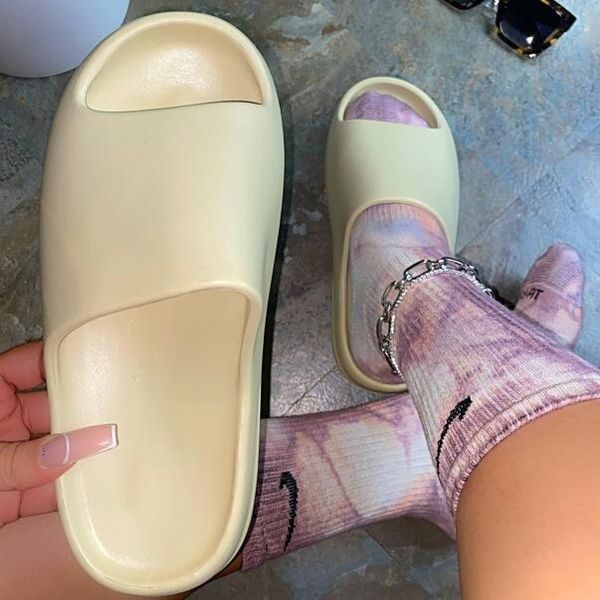 summer promotion indoor eva sandals 2021 cool slippers women same style spring soft light shoes, Black
summer promotion indoor eva sandals 2021 cool slippers women same style spring soft light shoes, Black