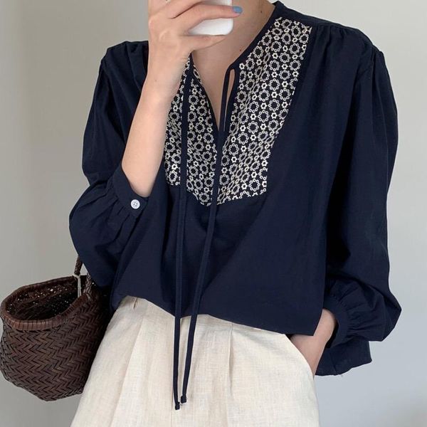 autumn blue/beige embroidered blouse women puff long sleeve v-neck loose shirts female bandage 2021 fashion blusas women's blouses &, White
autumn blue/beige embroidered blouse women puff long sleeve v-neck loose shirts female bandage 2021 fashion blusas women's blouses &, White