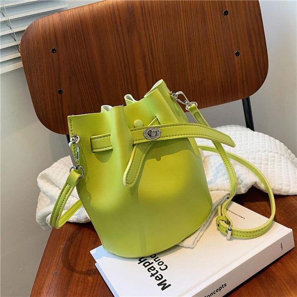evening bags mini bucket quality pu leather women's designer handbag solid color fashion shoulder crossbody bag ladies tote
evening bags mini bucket quality pu leather women's designer handbag solid color fashion shoulder crossbody bag ladies tote