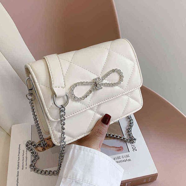 2021 lingge embroidered thread women's fashion single shoulder menger bag bow knot drill chain small square yi7g
2021 lingge embroidered thread women's fashion single shoulder menger bag bow knot drill chain small square yi7g
