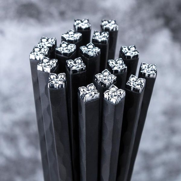 chopsticks 5/10pair japanese style high temperature resistance metal alloy reusable sticks tableware sushi party home
chopsticks 5/10pair japanese style high temperature resistance metal alloy reusable sticks tableware sushi party home