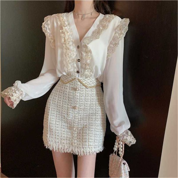 spring two piece set womenlace stitching long-sleeved chiffon shirt + high waist plaid fringed tweed skirt 2-piece sets 210531, White
spring two piece set womenlace stitching long-sleeved chiffon shirt + high waist plaid fringed tweed skirt 2-piece sets 210531, White