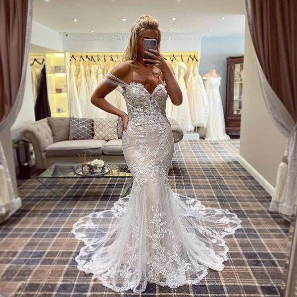 off the shouler lace mermaid wedding dresses appliques sweetheart sweep train plus size tulle bridal gowns, White
off the shouler lace mermaid wedding dresses appliques sweetheart sweep train plus size tulle bridal gowns, White