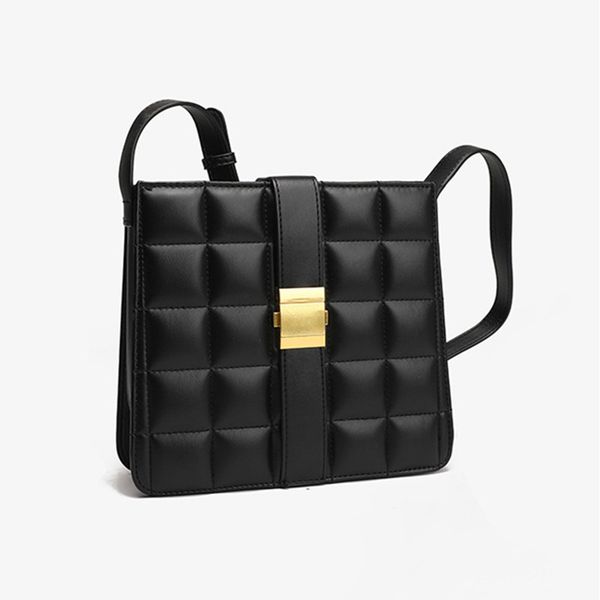 202 new fashion all-match large-capacity sugar cube bag ladies simple shoulder diagonal bag purses and handbags luxury designer
202 new fashion all-match large-capacity sugar cube bag ladies simple shoulder diagonal bag purses and handbags luxury designer