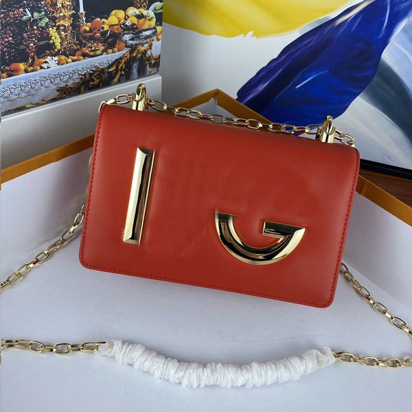 women messenger bag gold chain flap handbag ladies crossbody bags flip over wallet magnetic buckle
women messenger bag gold chain flap handbag ladies crossbody bags flip over wallet magnetic buckle