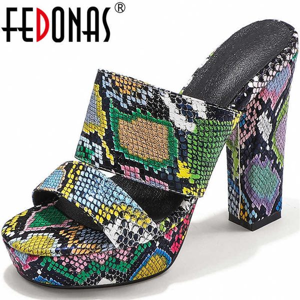 brand design slippers women slingbacks platforms high heels sandals for girls party dancing wedged shoes woman heel 210528, Black
brand design slippers women slingbacks platforms high heels sandals for girls party dancing wedged shoes woman heel 210528, Black