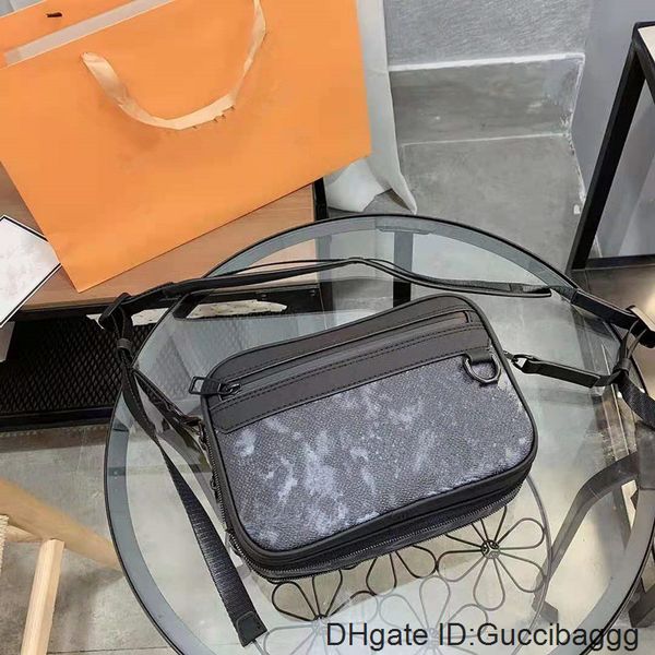 the new 2020 small bread camouflage leather handbag shoulder bags bag oblique cross men and women
the new 2020 small bread camouflage leather handbag shoulder bags bag oblique cross men and women