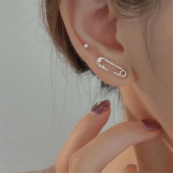stud korean fashion metal pin earrings simple personality all-match party jewelry for women girls, Golden;silver
stud korean fashion metal pin earrings simple personality all-match party jewelry for women girls, Golden;silver