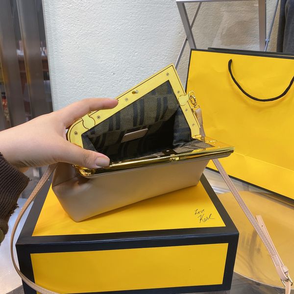4 colors women designers handbag luxurys design shoulder bag sac fashion f brand handbags delivery totes bag 21092901w
4 colors women designers handbag luxurys design shoulder bag sac fashion f brand handbags delivery totes bag 21092901w