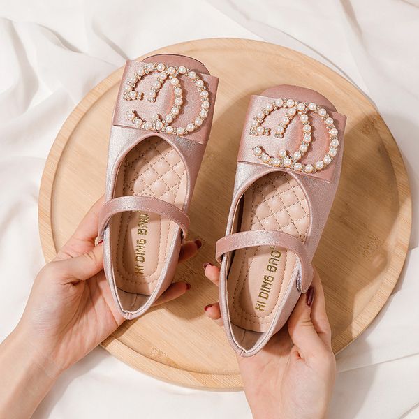 70% off factory online rhinestone c-button decorative children's single shoes 2021 early autumn new one-line belt velcro princess with, Black
70% off factory online rhinestone c-button decorative children's single shoes 2021 early autumn new one-line belt velcro princess with, Black