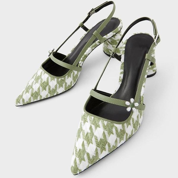 pointed toe women's shoes summer products ladies flower decoration round heel high fashion sandals single women, Black
pointed toe women's shoes summer products ladies flower decoration round heel high fashion sandals single women, Black