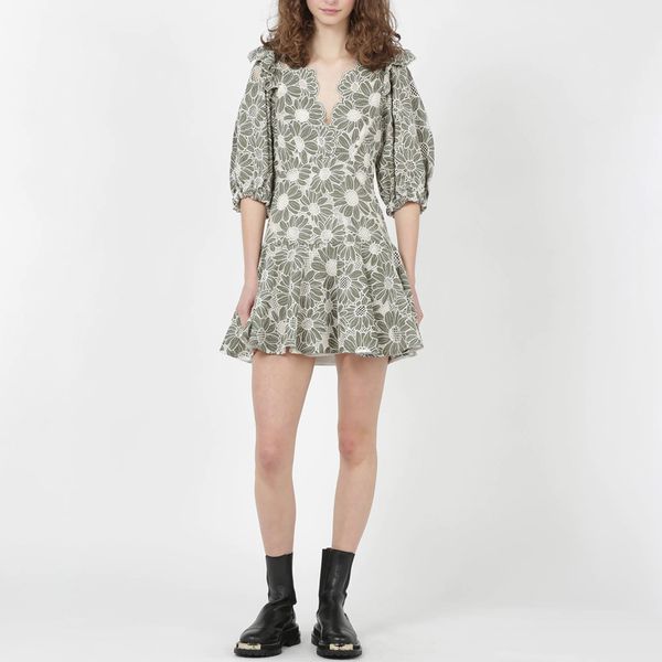 2021 autumn 3/4 puff sleeve v neckline green dress french style floral print cotton embroidery hollow out knee-length dresses g127031, Black;gray
2021 autumn 3/4 puff sleeve v neckline green dress french style floral print cotton embroidery hollow out knee-length dresses g127031, Black;gray