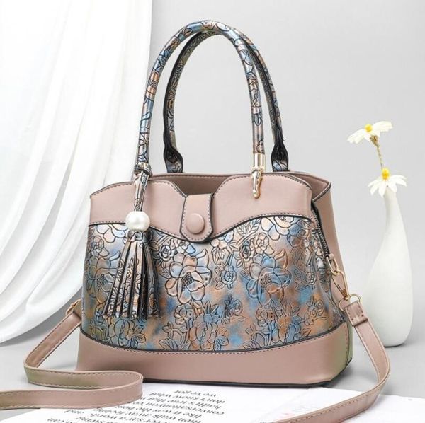 shoulder bags european pattern female bag elegant tote handbag large capacity women's mother messenger
shoulder bags european pattern female bag elegant tote handbag large capacity women's mother messenger
