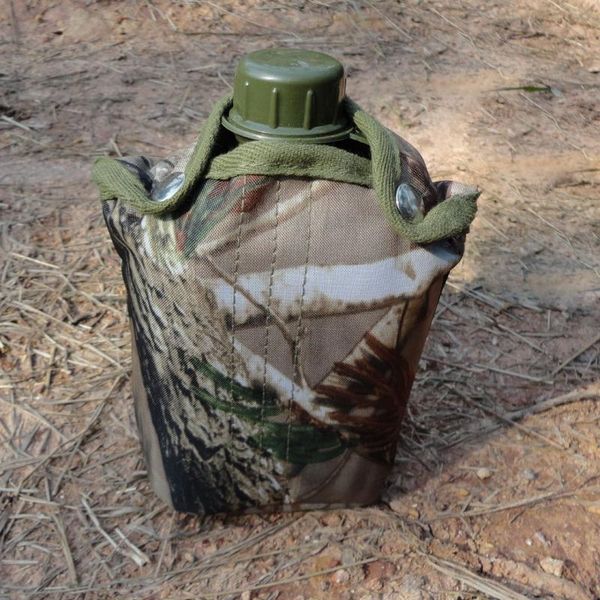 water bottle 1l outdoor sport hunting military-style canteen plastic camping hiking survival kettle with cloth cover hike
water bottle 1l outdoor sport hunting military-style canteen plastic camping hiking survival kettle with cloth cover hike