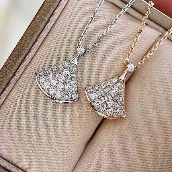 baojia necklace small skirt pendant 925 sterling silver plated 18k full diamond fan rose gold chain
baojia necklace small skirt pendant 925 sterling silver plated 18k full diamond fan rose gold chain