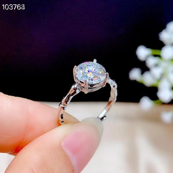 cluster rings moissanite,latest design simple and exquisite 925 sterling silver including certificate vvs,d, Golden;silver
cluster rings moissanite,latest design simple and exquisite 925 sterling silver including certificate vvs,d, Golden;silver