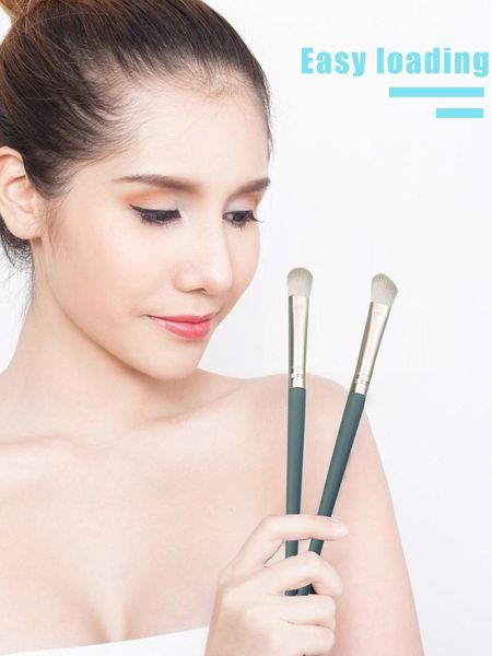 makeup brushes 4pcs set eye shadow blending eyeliner eyelash eyebrow make up brush tools kit beauty
makeup brushes 4pcs set eye shadow blending eyeliner eyelash eyebrow make up brush tools kit beauty