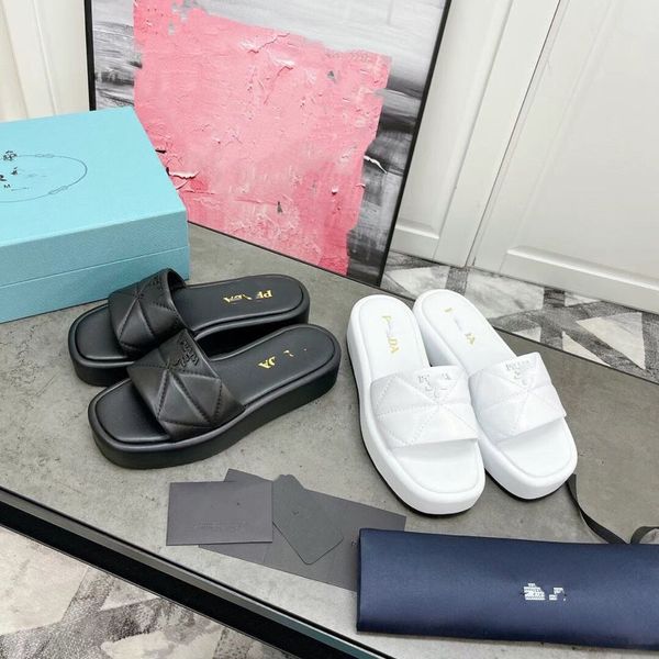 2021 summer new korean leather p family flat bottom muffin flip flop versatile comfortable open toe bread slippers designers outlet ysj, Black
2021 summer new korean leather p family flat bottom muffin flip flop versatile comfortable open toe bread slippers designers outlet ysj, Black
