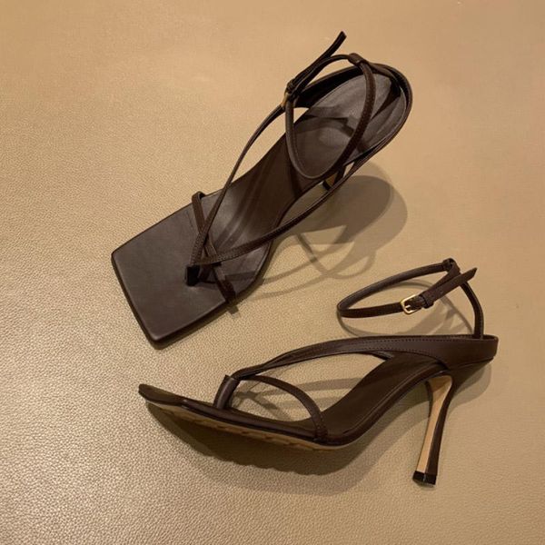 runway flip-flops genuine leather summers sandals woman one strap square toe thin high heels zapatos de mujer 2021, Black
runway flip-flops genuine leather summers sandals woman one strap square toe thin high heels zapatos de mujer 2021, Black